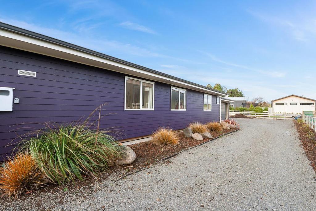 The Purple House - Ohakune Home With Spa Pool Екстер'єр фото