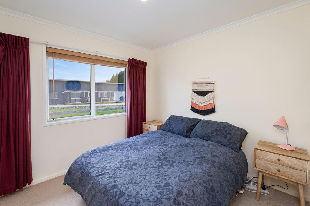 The Purple House - Ohakune Home With Spa Pool Екстер'єр фото