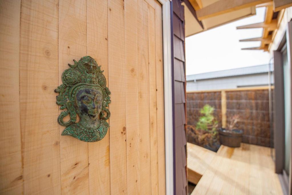 The Purple House - Ohakune Home With Spa Pool Екстер'єр фото