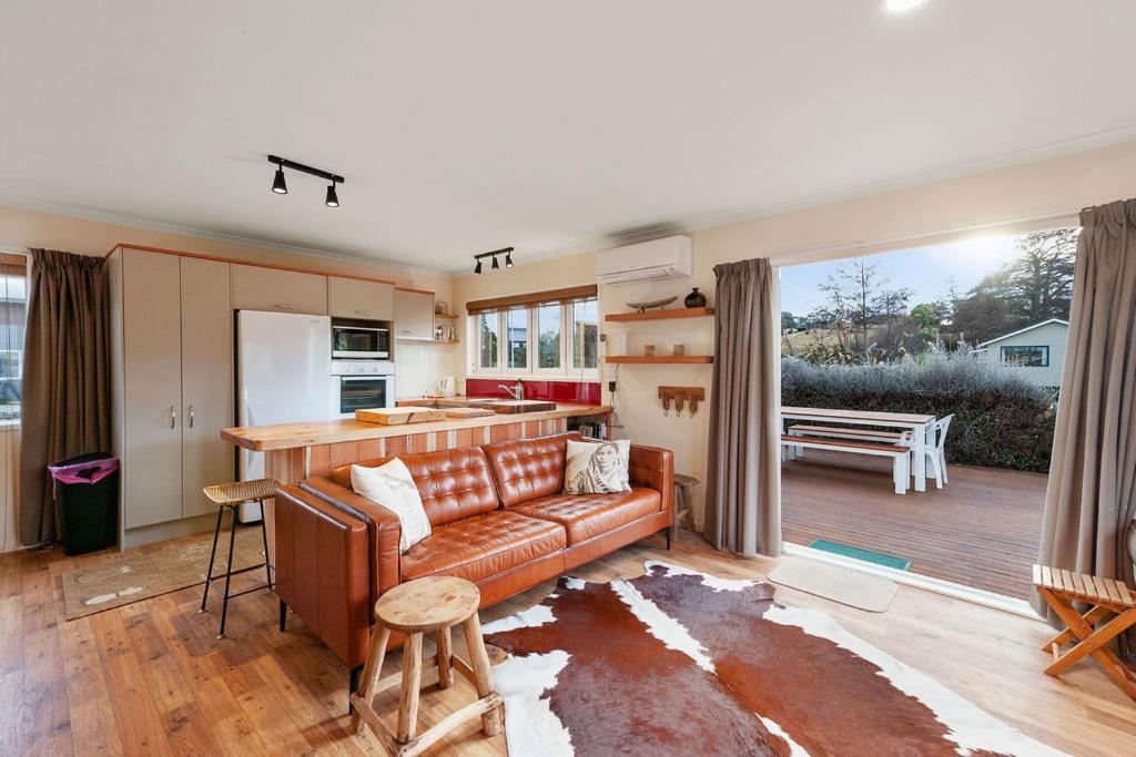The Purple House - Ohakune Home With Spa Pool Екстер'єр фото